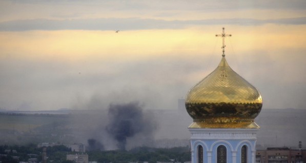 В Луганске объявлен трехдневный траур по погибшим мирным жителям