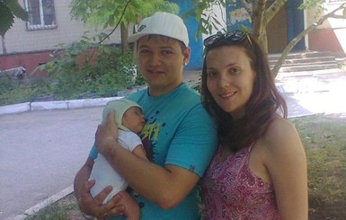 В Луганске молодой отец ценой жизни спас ребенка во время бомбежки