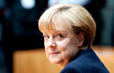 Меркель заверила, что Украина получит поддержку от Европы