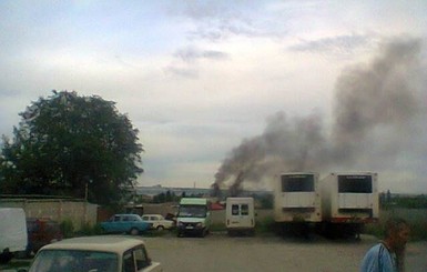 В Луганске обстреливают автовокзал