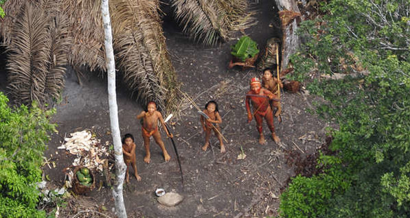 В Бразилии аборигены впервые вышли на контакт