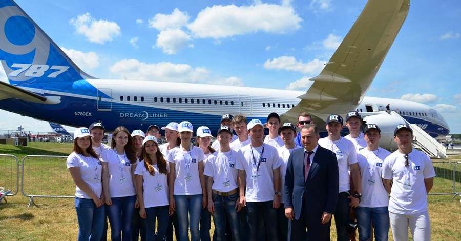 Украинские студенты слетали на Фарнборо 