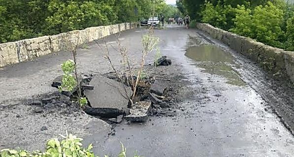 В зоне АТО повредили дорог на 1,8 миллиарда гривен