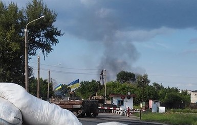 В Донецке снаряд залетел в девятиэтажку