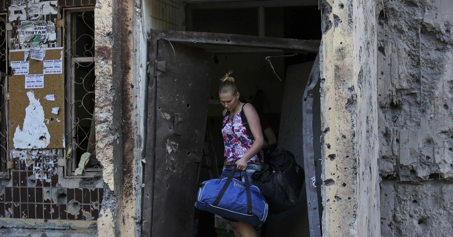Под обстрелом центр Донецка: 3 погибших и 15 ранены