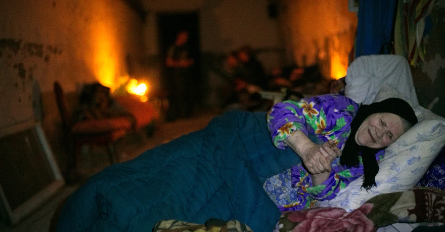 Жители Донецка: больше всех плачут старушки, они помнят войну
