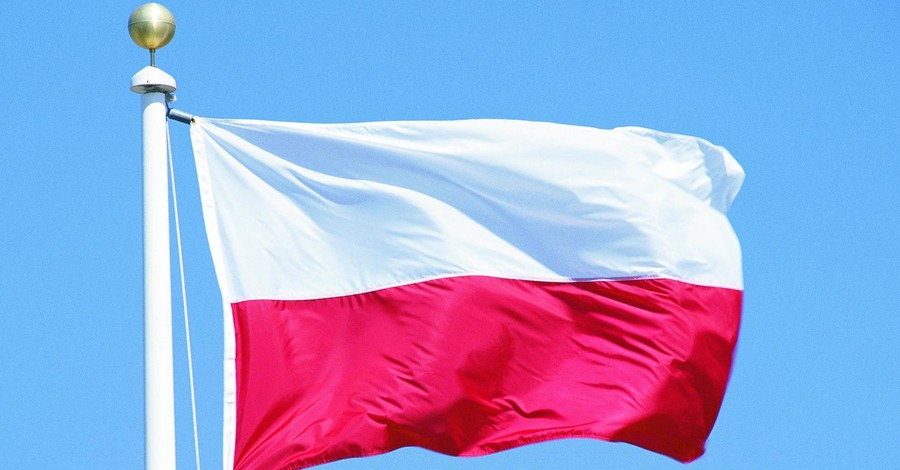 В Польше закрыли дело на украинца, который вез каски
