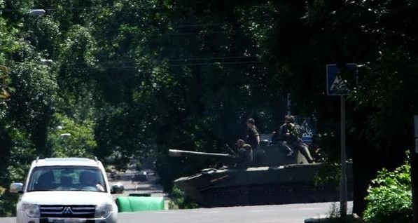 Ситуация в Донбассе: минируют мосты, а бойцов ДНР селят в садиках
