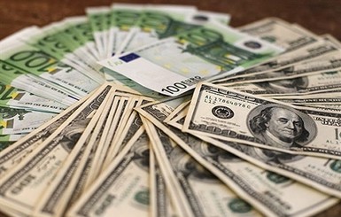 Российские компании отказываются от доллара