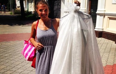 Ольга Харлан похвасталась свадебным платьем
