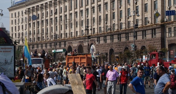 Уборка палаток на Майдане проходит без эксцессов  