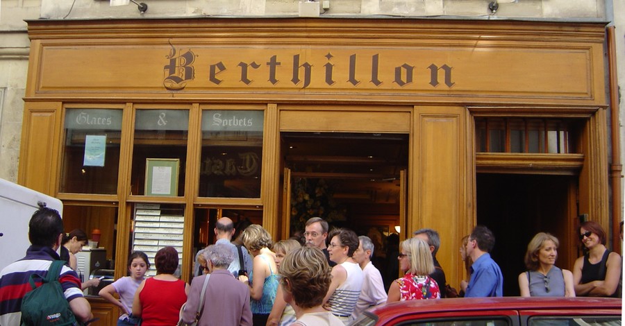 В Париже умер 90-летний основатель марки мороженого Бертилльон