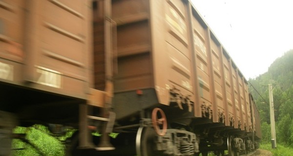 В Виннице сошли с рельсов 11 вагонов грузового состава