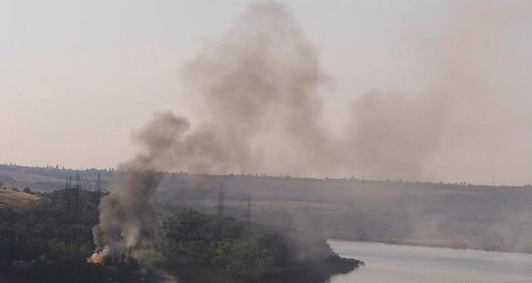 СНБО: в Донбассе обстреляли три села, погибли десятки жителей