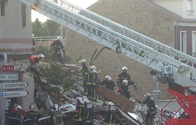 Количество погибших в результате взрыва жилого дома в Париже увеличилось до шести  