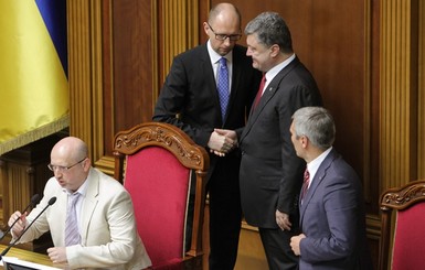 Порошенко, Яценюк и Турчинов обсудили ситуацию в зоне АТО