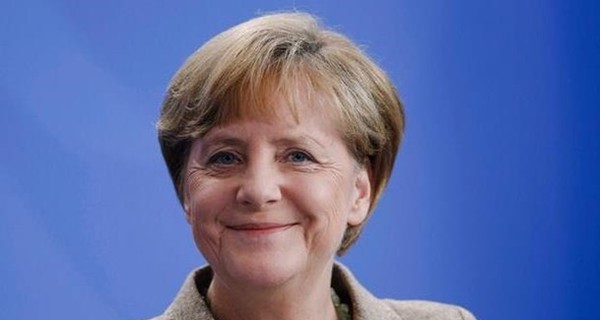 Меркель приветствует перемирие и призывает к отводу войск