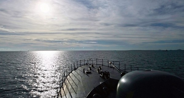 СМИ: боевые корабли НАТО зашли в Черное море 