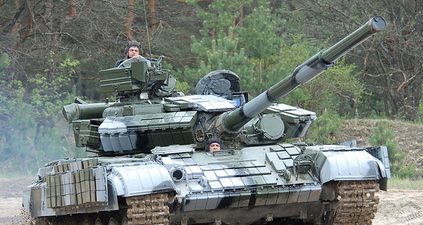 Нацгвардия вооружилась тяжелыми танками Т-64 БВ-1