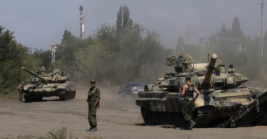 Госпогранслужба: из России в Донбасс стягивают военную технику