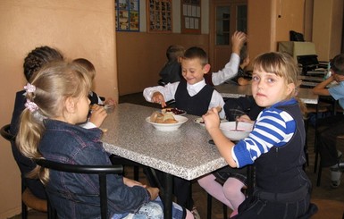 В Киеве выделят 300 миллионов на питание детей