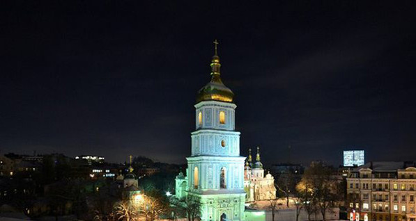 Новый год 2015 в Киеве: поставят елку на Софийской площади и откроют каток
