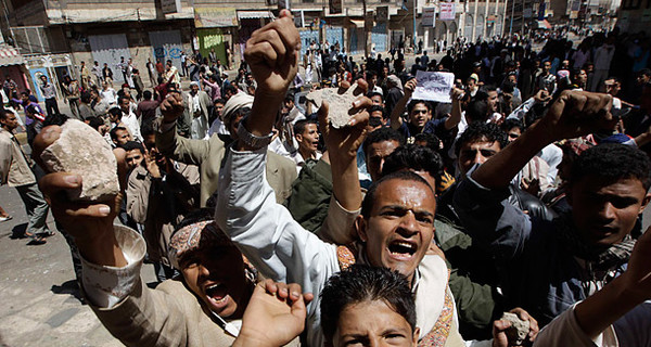 Во время столкновений в Йемене погибли 120 человек