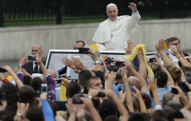 Папа Франциск осудил  насилие на религиозной почве