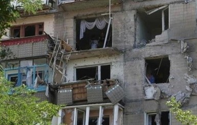 В Донецке снова нанесли удар по жилым домам