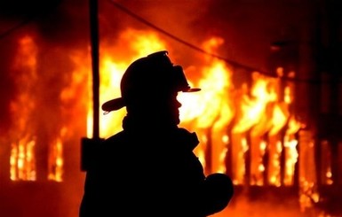 В Умани из горящей квартиры спасли 15 хасидов