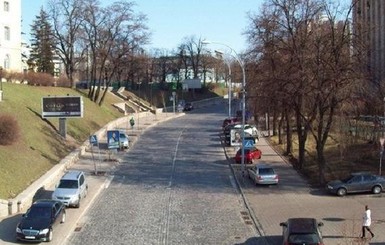 Киевляне не хотят давать новые имена улицам Запорожца и Щорса