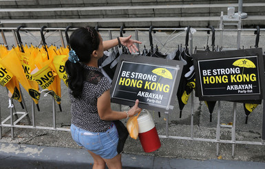 Протестующие Гонконга согласились сесть за стол переговоров