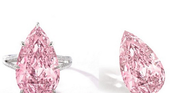 Розовый бриллиант продали на Сотбис за рекордные 17,7 миллионов долларов