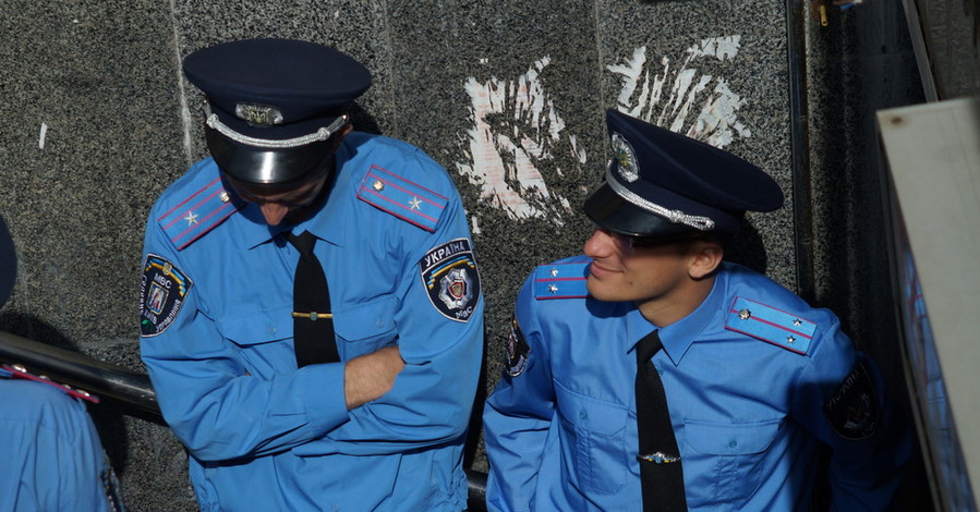 В Донбассе уволили 4000 милиционеров