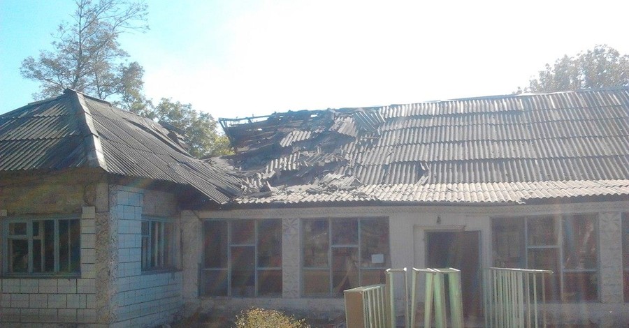 В Донецке разрушили шесть домов и детскую больницу, есть жертвы