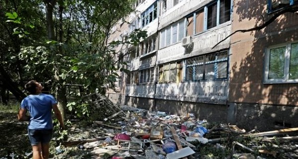 В Донецке не стихает стрельба, гибнут мирные жители