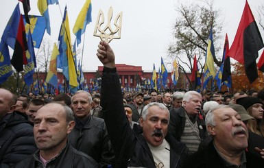 Праздник Покрова: марш в честь УПА и ожидание штурма парламента