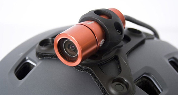 Роковую травму Шумахеру нанесла видеокамера на шлеме