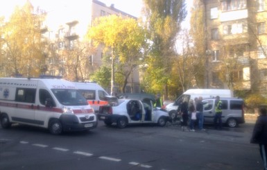 В Киеве пытались обокрасть пострадавших в аварии