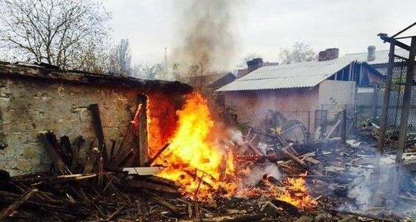 Донецк после массированных обстрелов сидит без света и воды