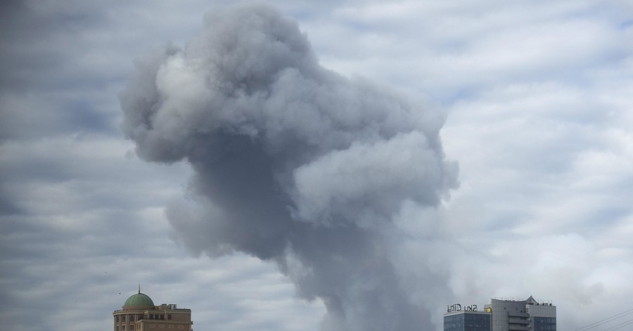 В Донецке взорвали завод, который инспектировал Обама 