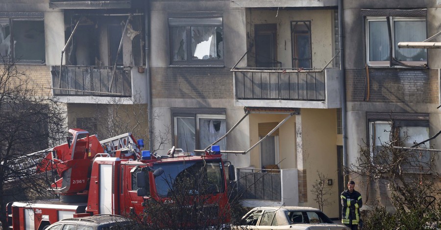 В Германии взорвался дом: столб пламени вздымался на 200 метров вверх