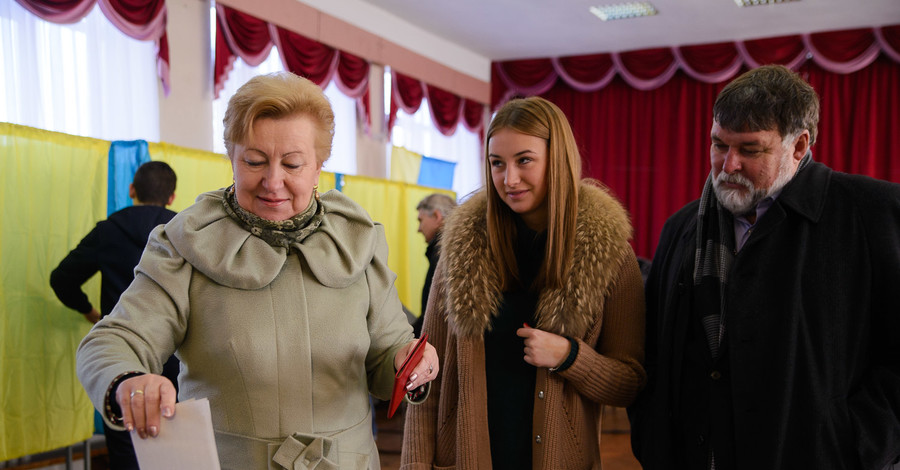 Вера Ульянченко проголосовала в Киеве