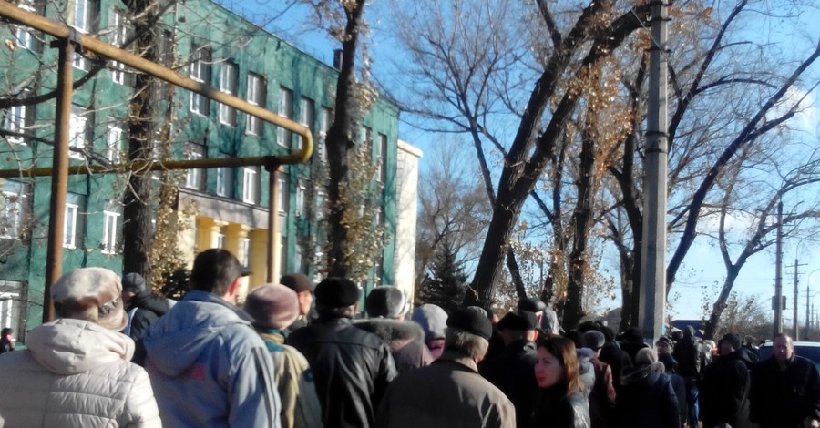 В Луганске начались выборы 