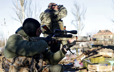 Порошенко сообщил об освобождении из плена 25 украинцев
