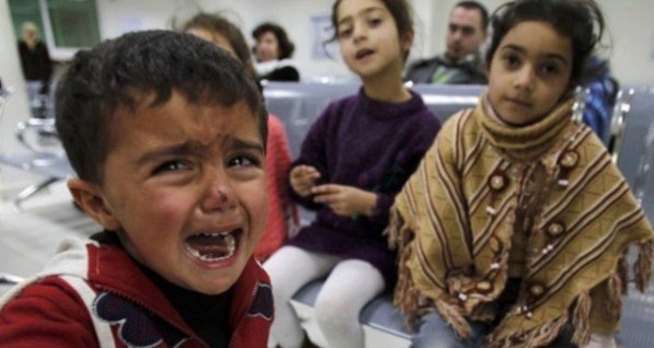 Еще одну школу обстреляли в Сирии, погибли 13 детей