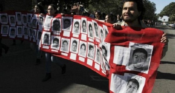 В Мексике мэр города заказал убийство неугодных ему студентов