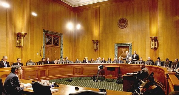 47 сенаторов США выступают за предоставление оружия Украине