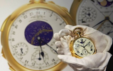 Полкилограммовые золотые часы стали самыми дорогими в мире
