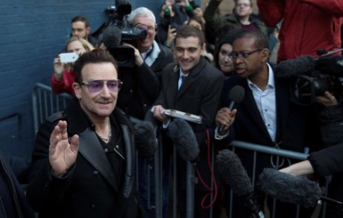 Группа U2 отменила ближайшие выступления 